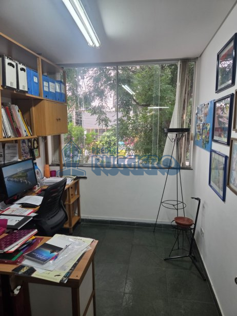 Imóvel Comercial à Venda - Estrutura para Clinica ou Academia