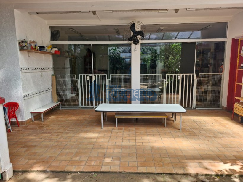 Imóvel Comercial à Venda - Estrutura para Clinica ou Academia