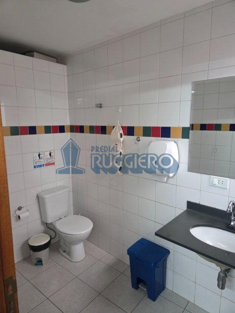 Imóvel Comercial à Venda - Estrutura para Clinica ou Academia